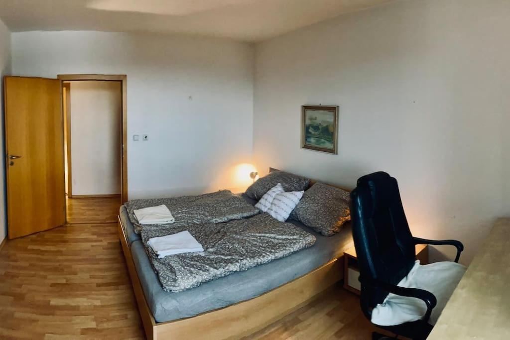 Jasmine Apartment - Free Parking - City Center - Skibus - Tatralandia 5Km Liptovsky Mikulas Exterior photo